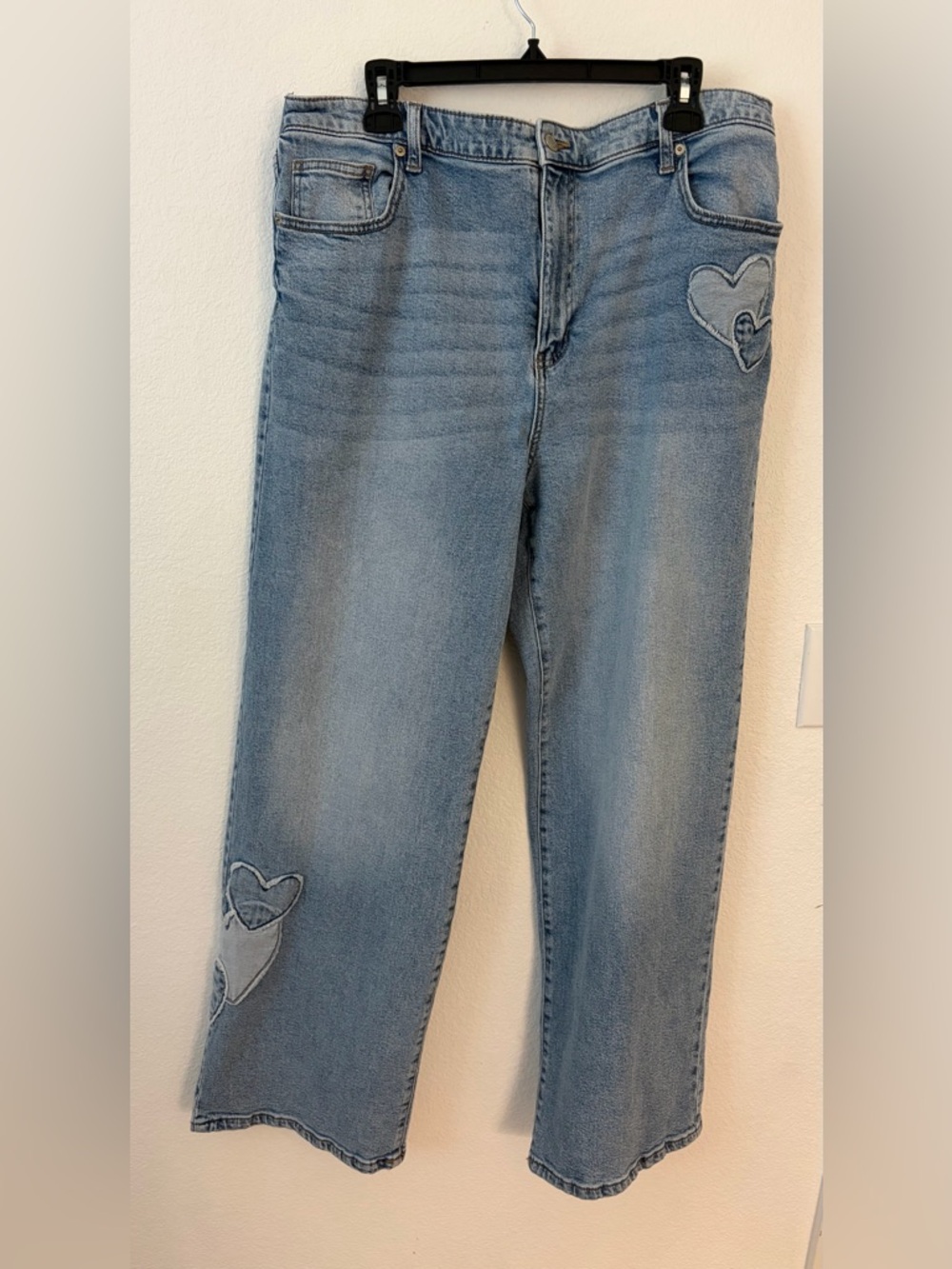 Light Blue Women’s Wide Leg Jean with Heart Patch & Elastic Back Size XL (16-18)